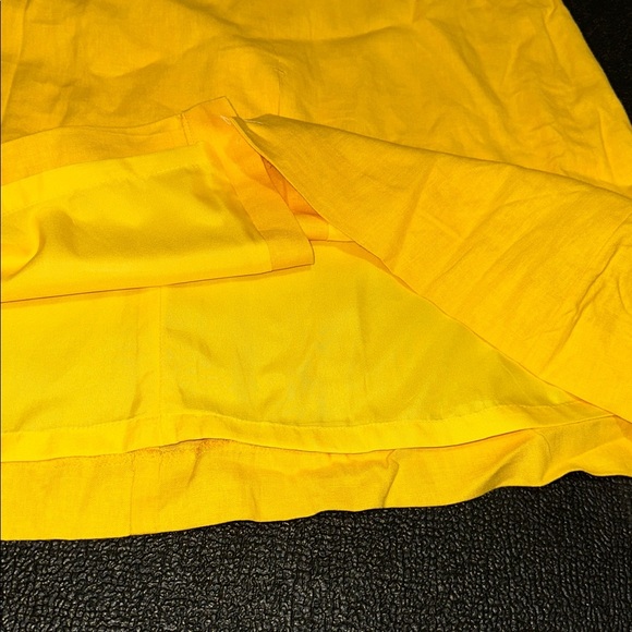 New with tags! Ann Taylor Vibrant Yellow A-Line Skirt size 12 - Picture 2 of 6